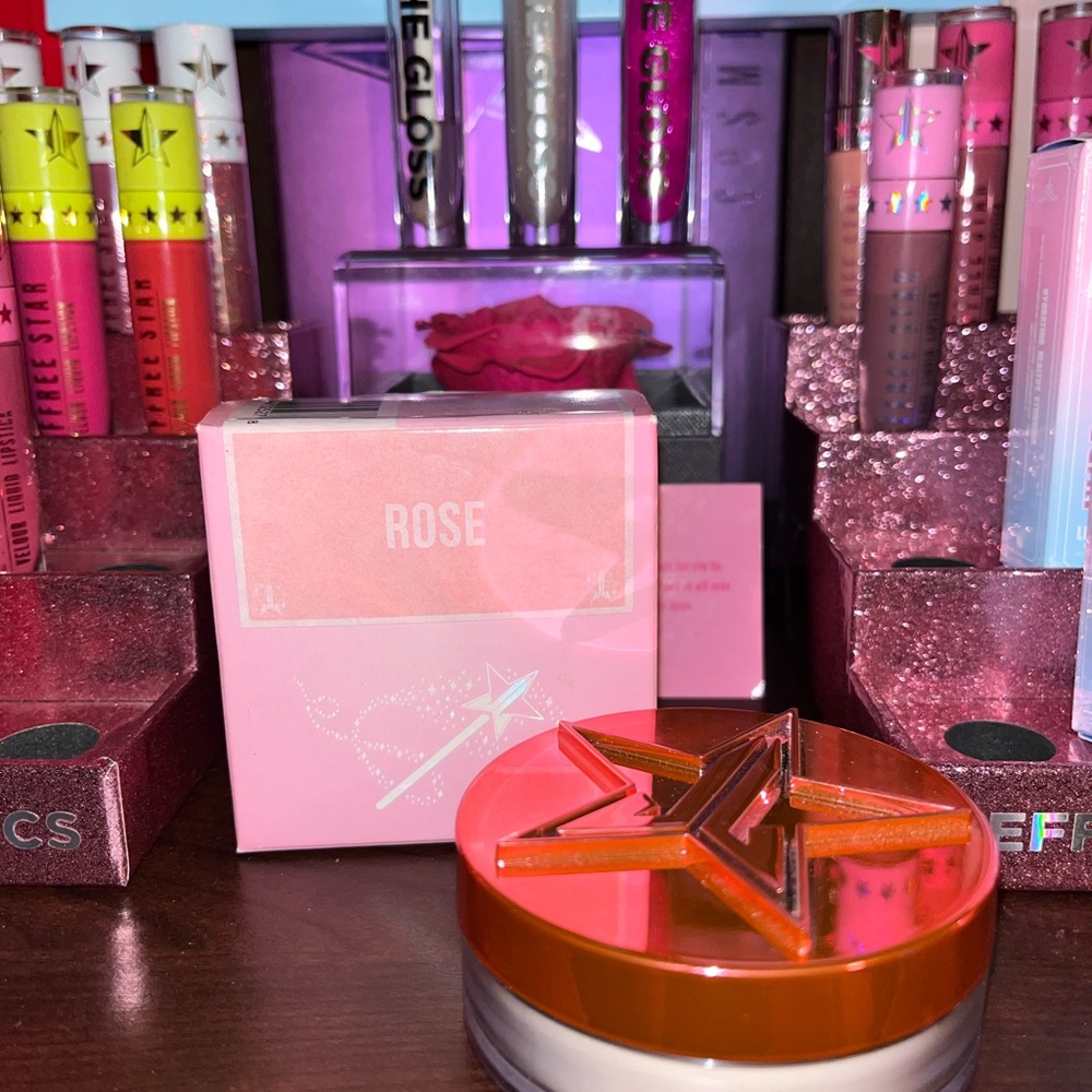 Jeffree Star Rose Setting Powder - Picture 3 of 4
